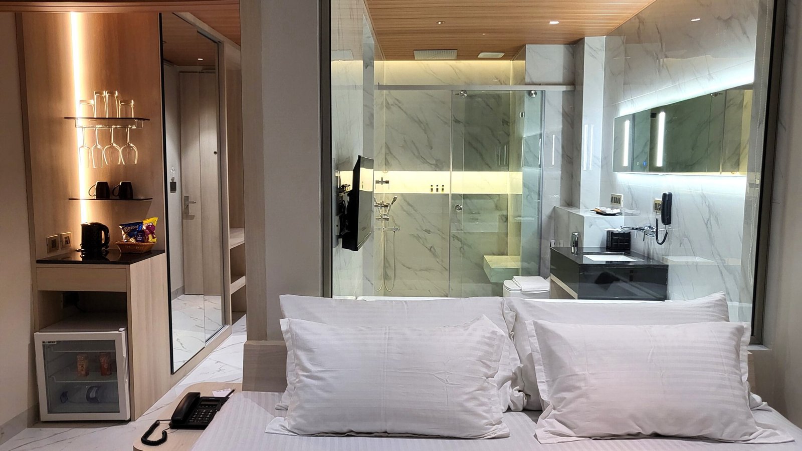 Deluxe Ocean View (1)
