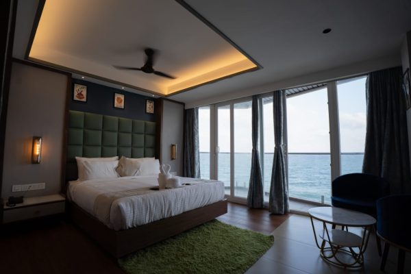 Sea cliff honeymoon suite (1)