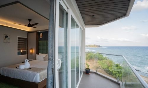 Sea cliff honeymoon suite (3)