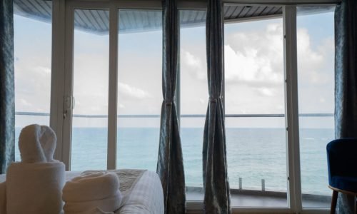 Sea cliff honeymoon suite (6)
