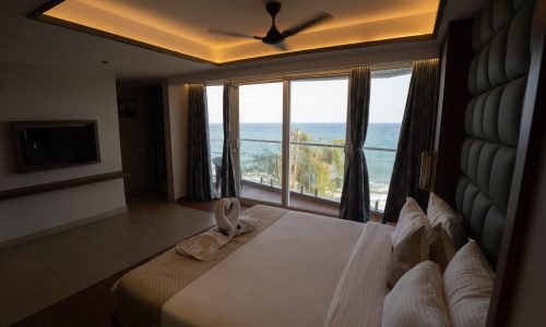 Sea cliff luxury (2)